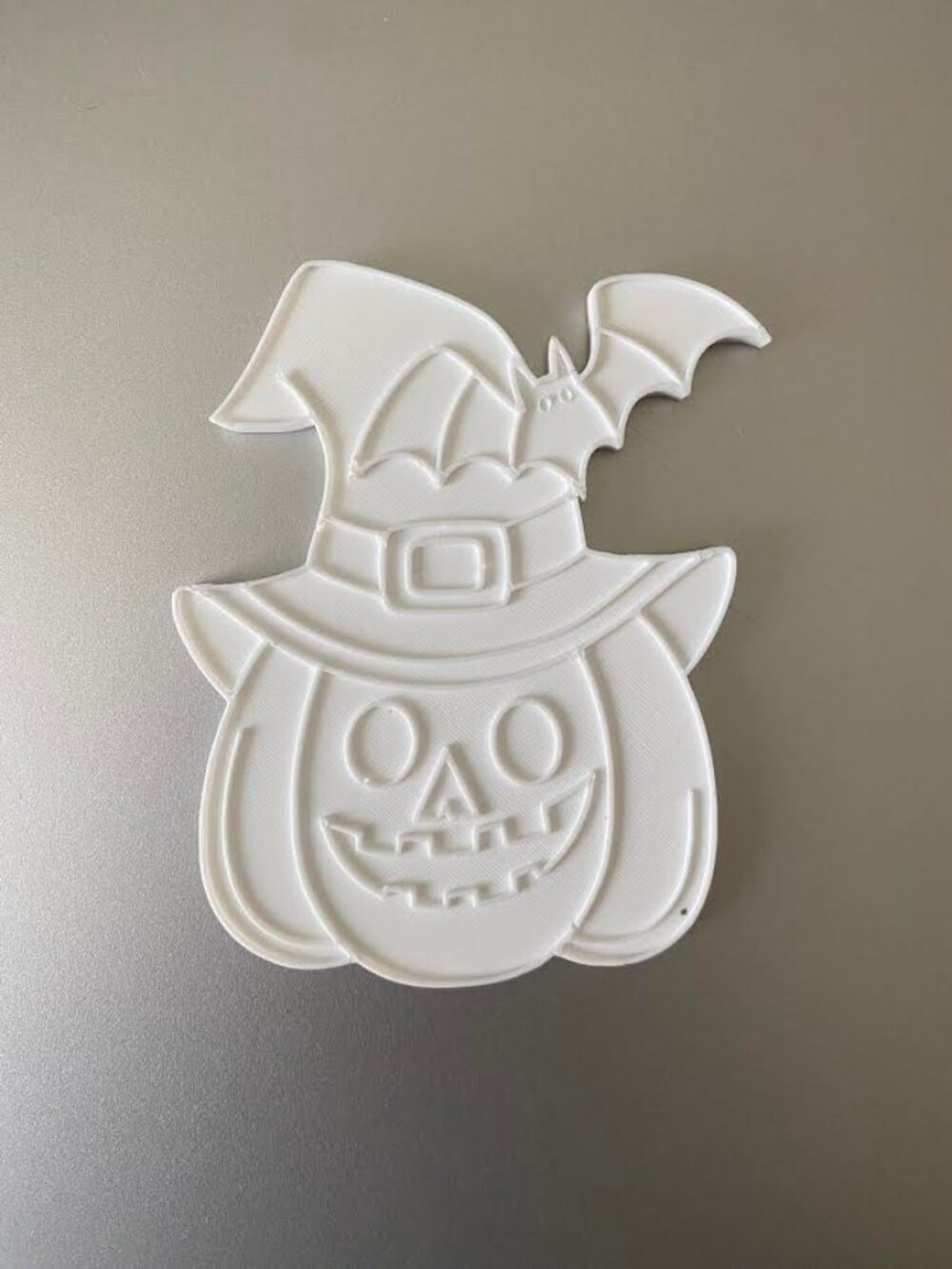 Set of 6, 4 1/2 x 3 1/2 inch Resin Halloween Pumpkin DIY